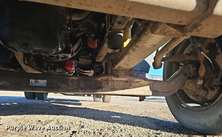 image for item DW3164 2003 GMC C4500 flatbed truck