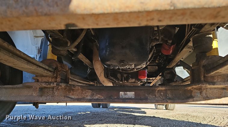 image for item DW3164 2003 GMC C4500 flatbed truck