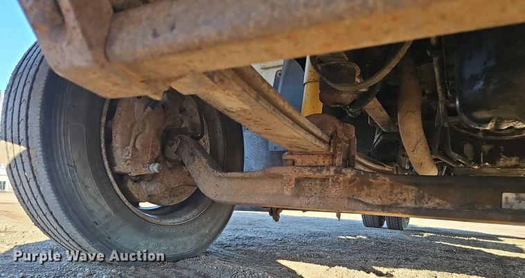 image for item DW3164 2003 GMC C4500 flatbed truck