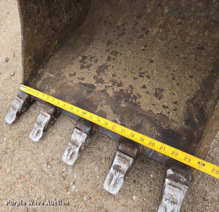 image for item DW3180 2013 Case CX36B ZTS mini excavator