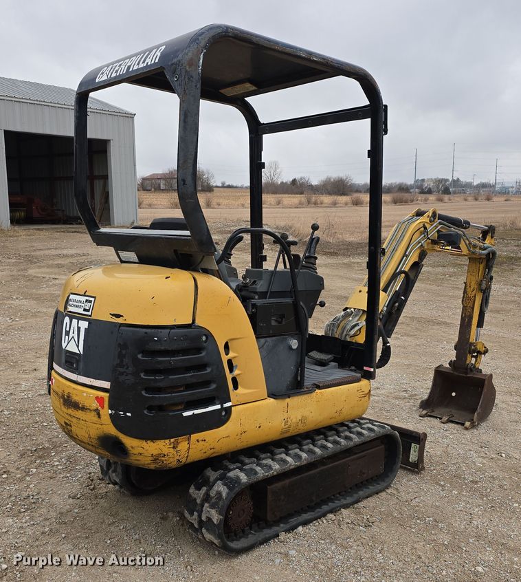 image for item DW3181 1999 Caterpillar 301.5 mini excavator
