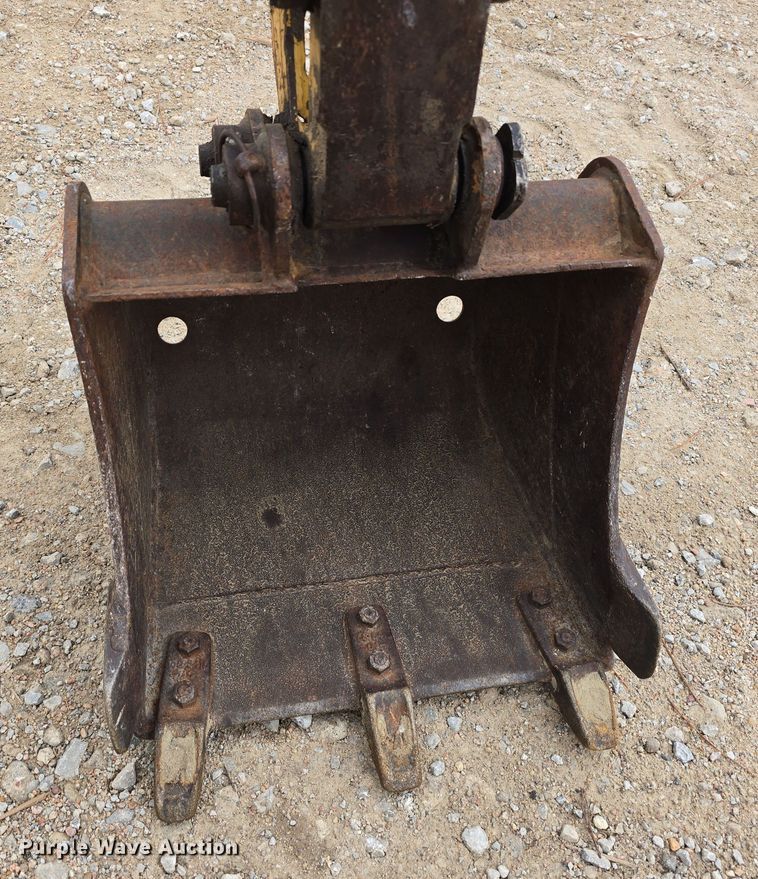 image for item DW3181 1999 Caterpillar 301.5 mini excavator