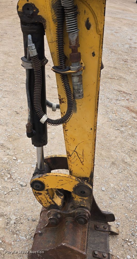 image for item DW3181 1999 Caterpillar 301.5 mini excavator