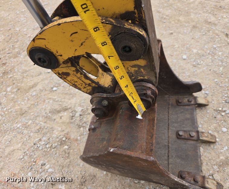 image for item DW3181 1999 Caterpillar 301.5 mini excavator