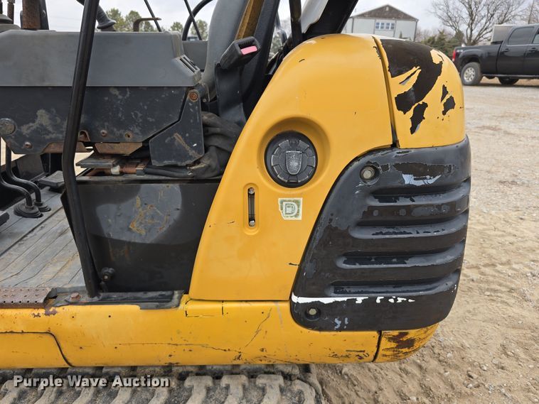 image for item DW3181 1999 Caterpillar 301.5 mini excavator