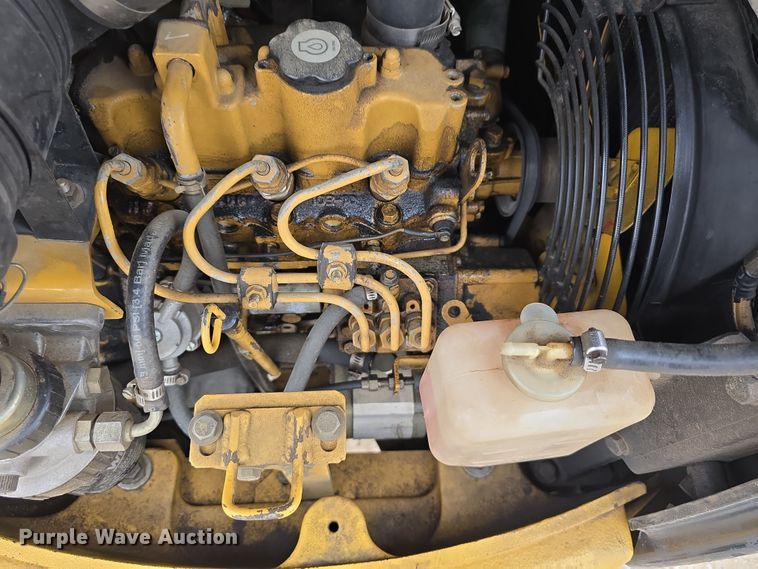 image for item DW3181 1999 Caterpillar 301.5 mini excavator