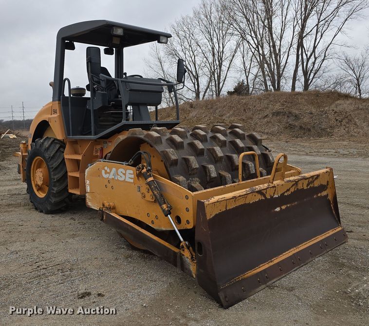 image for item DW3182 2005 Case SV208 single drum vibratory roller