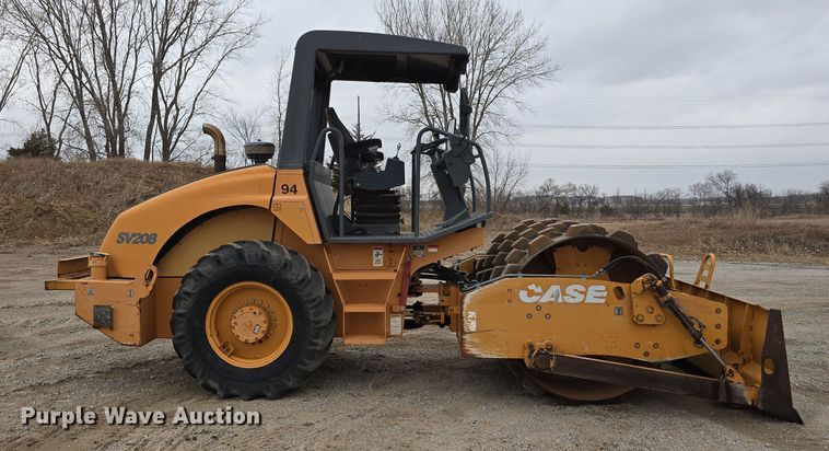 image for item DW3182 2005 Case SV208 single drum vibratory roller