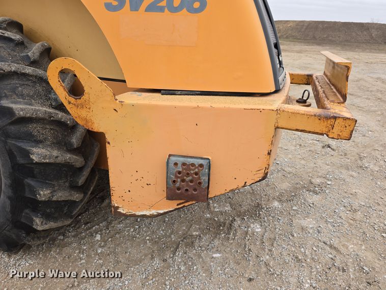 image for item DW3182 2005 Case SV208 single drum vibratory roller