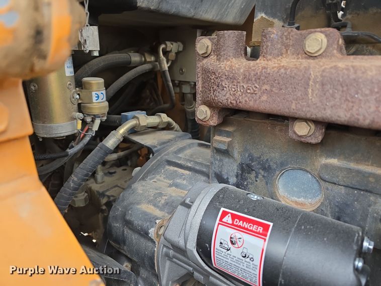 image for item DW3182 2005 Case SV208 single drum vibratory roller