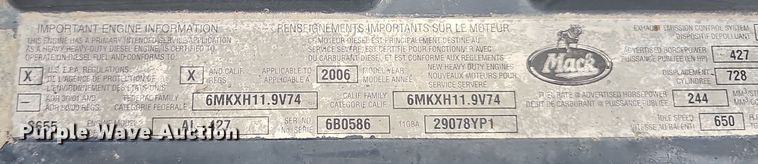 image for item DW3183 2007 Mack Granite CV713 semi truck