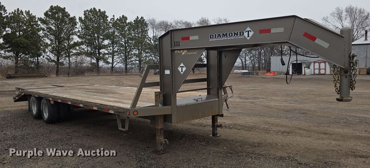 image for item DW3185 2018 Diamond T 10225DTF equipment trailer