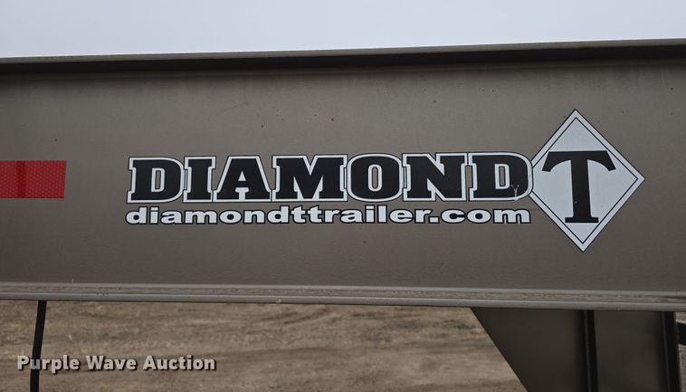 image for item DW3185 2018 Diamond T 10225DTF equipment trailer