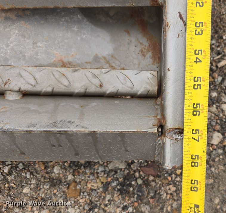 image for item DW3185 2018 Diamond T 10225DTF equipment trailer