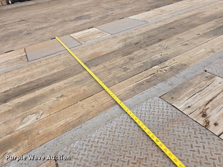 image for item DW3185 2018 Diamond T 10225DTF equipment trailer