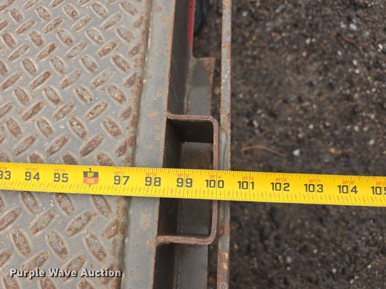 image for item DW3185 2018 Diamond T 10225DTF equipment trailer