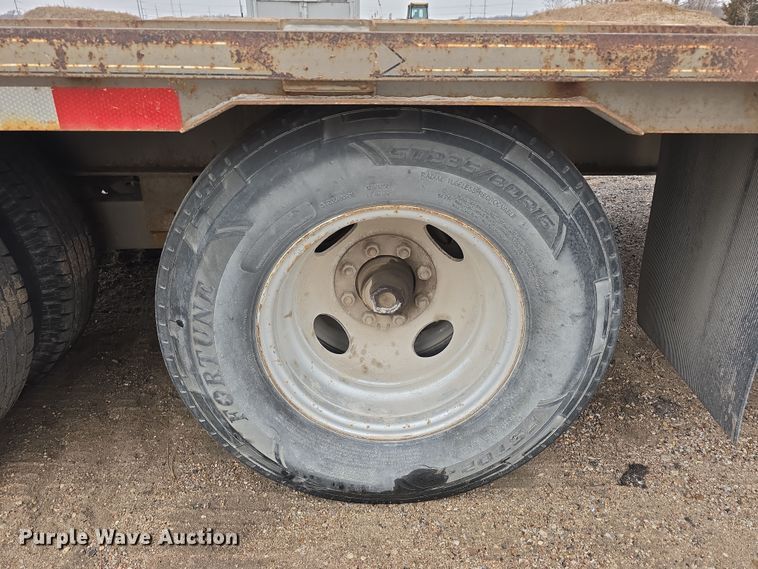 image for item DW3185 2018 Diamond T 10225DTF equipment trailer