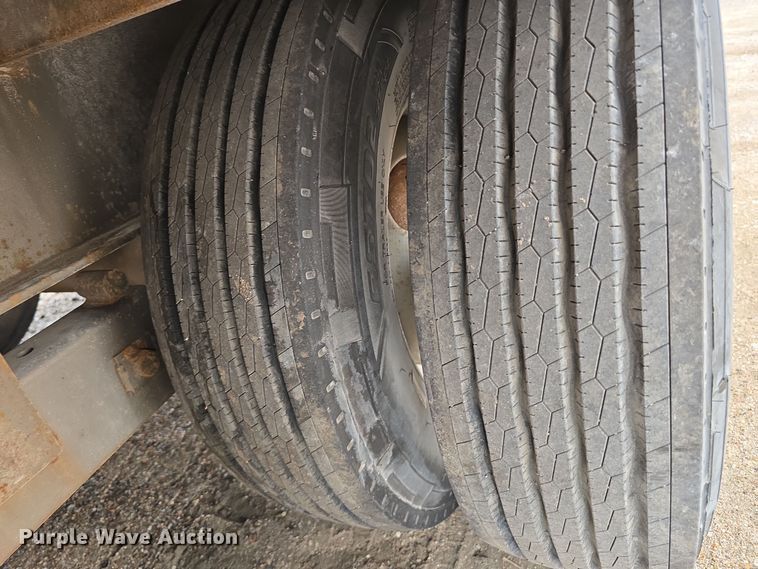 image for item DW3185 2018 Diamond T 10225DTF equipment trailer