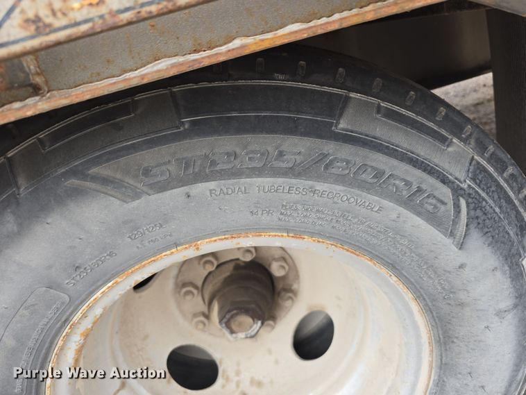 image for item DW3185 2018 Diamond T 10225DTF equipment trailer