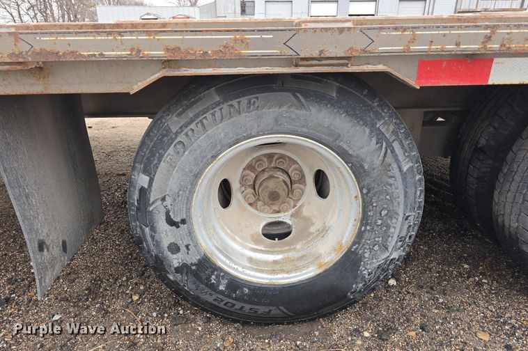 image for item DW3185 2018 Diamond T 10225DTF equipment trailer