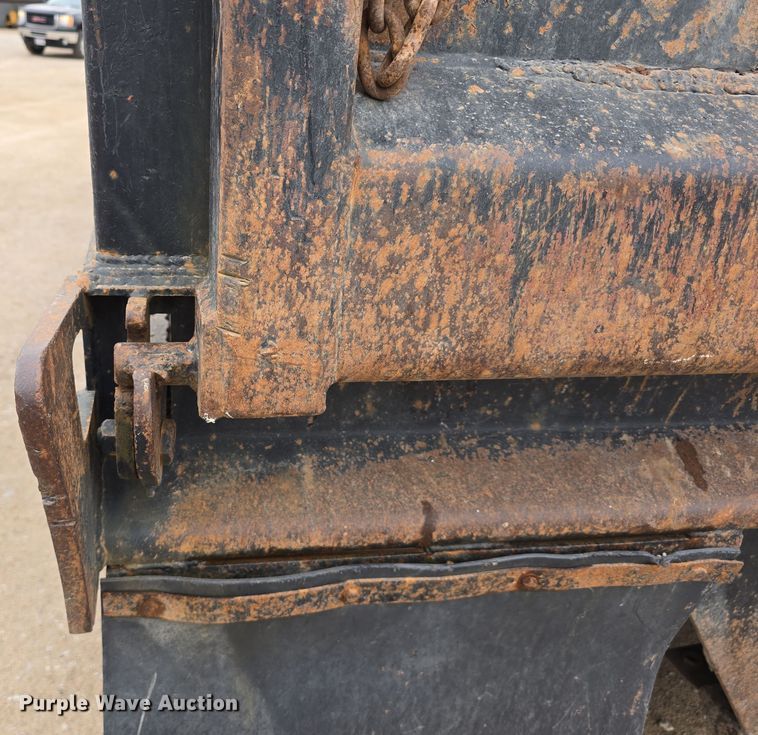 image for item DW3186 2001 Mack RD688S dump truck