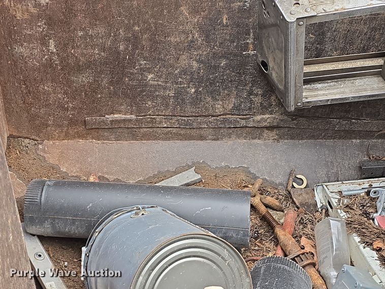 image for item DW3186 2001 Mack RD688S dump truck