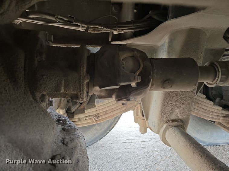 image for item DW3186 2001 Mack RD688S dump truck