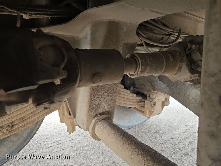 image for item DW3186 2001 Mack RD688S dump truck