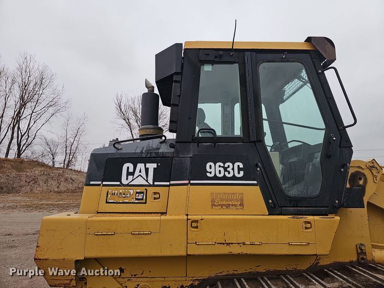 image for item DW3187 2001 Caterpillar 963C track loader
