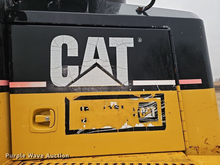 image for item DW3187 2001 Caterpillar 963C track loader