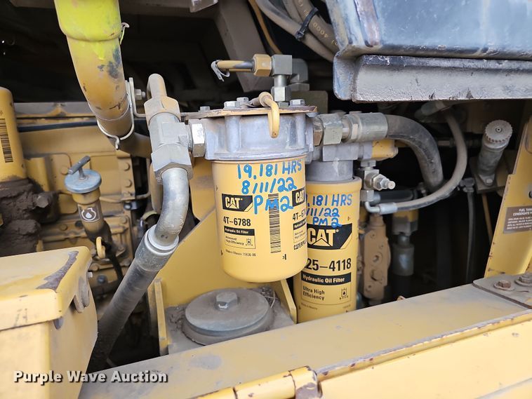 image for item DW3187 2001 Caterpillar 963C track loader