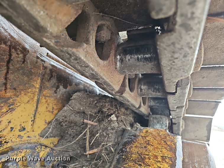 image for item DW3187 2001 Caterpillar 963C track loader