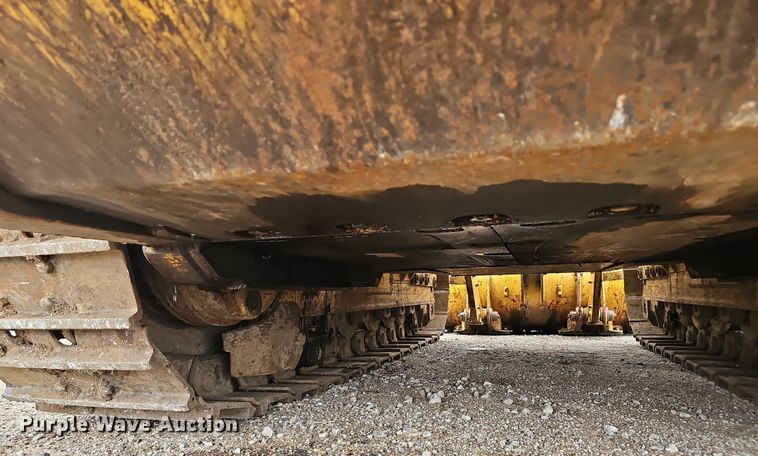 image for item DW3187 2001 Caterpillar 963C track loader