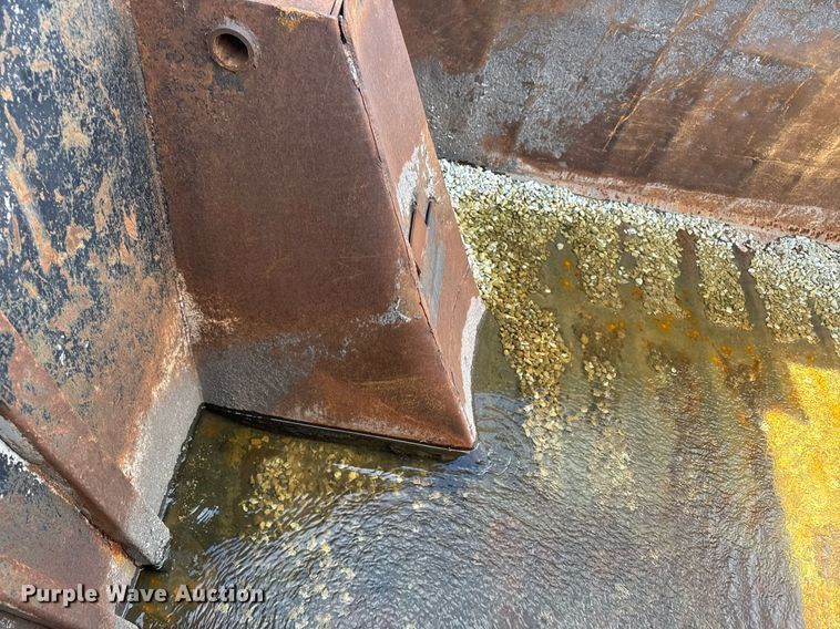 image for item DY0536 Dump truck bed