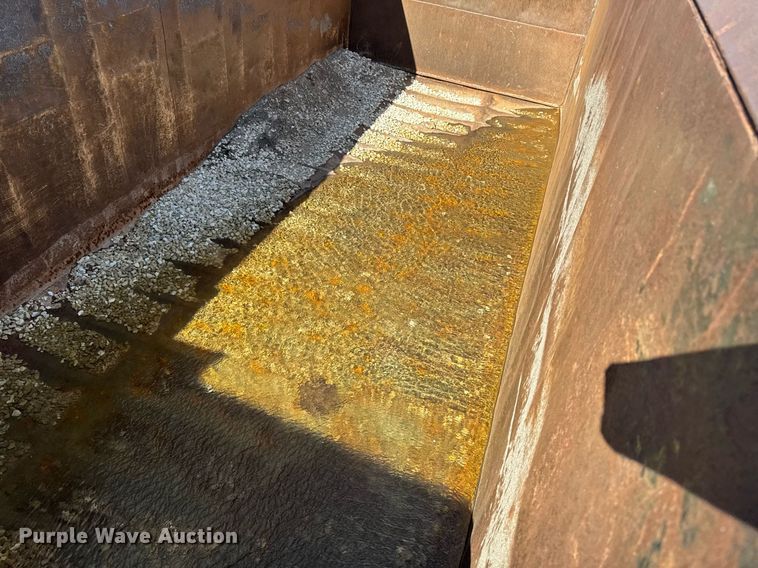 image for item DY0536 Dump truck bed