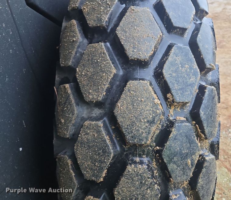 image for item EC3462 2019 Case SV208D single drum vibratory roller