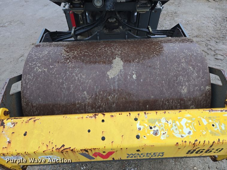 image for item EC3463 Wacker Neuson RC50 single drum vibratory roller