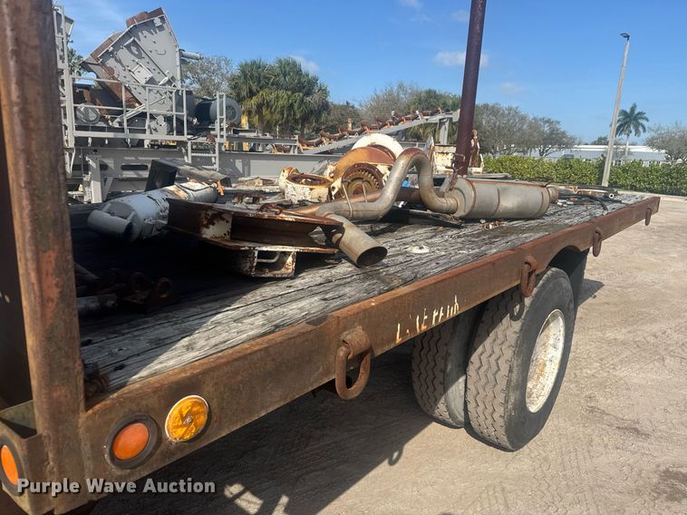 image for item EC3469 1987 Ford F700 crane truck