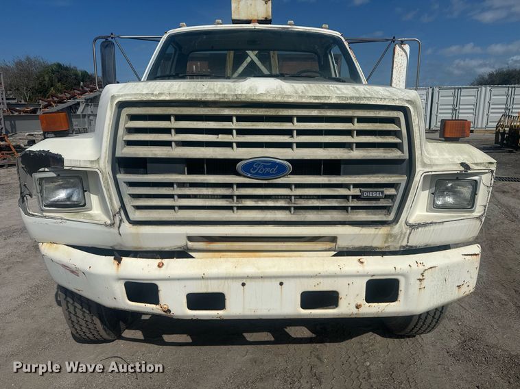 image for item EC3469 1987 Ford F700 crane truck