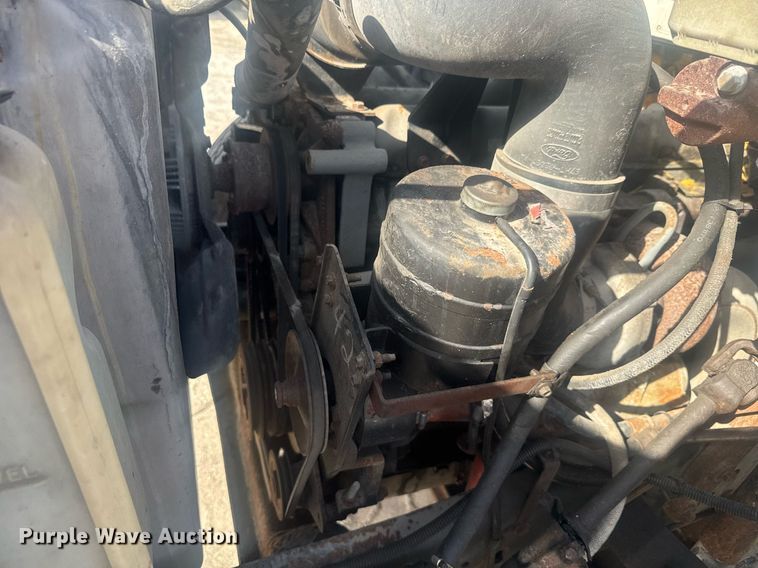 image for item EC3469 1987 Ford F700 crane truck