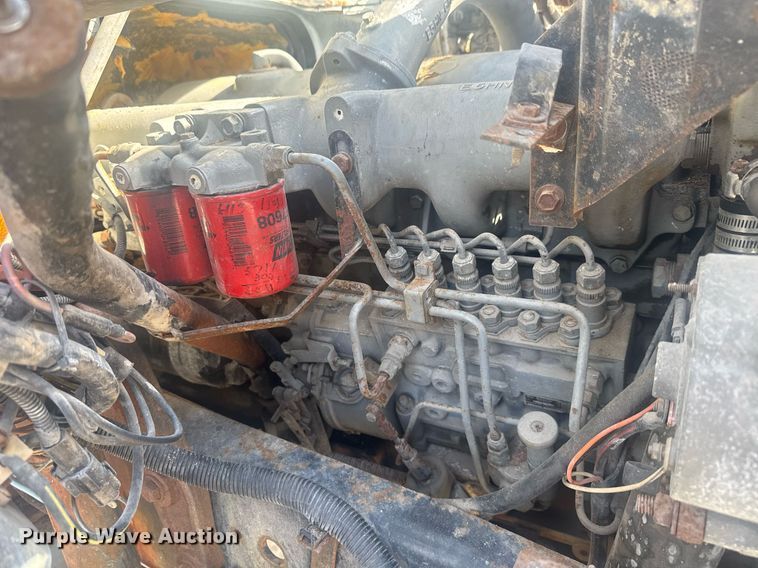 image for item EC3469 1987 Ford F700 crane truck