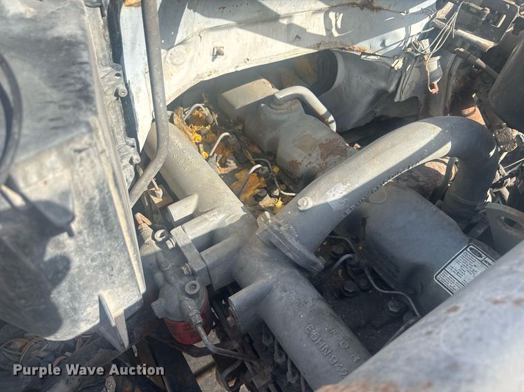 image for item EC3469 1987 Ford F700 crane truck