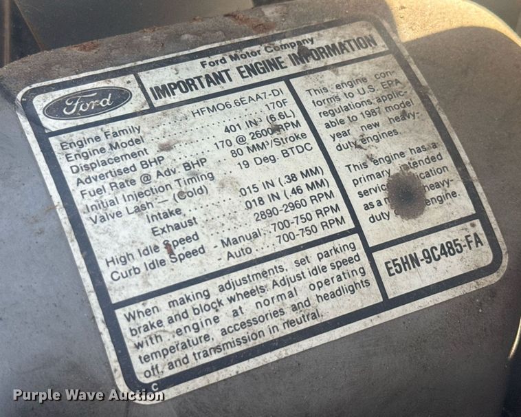 image for item EC3469 1987 Ford F700 crane truck