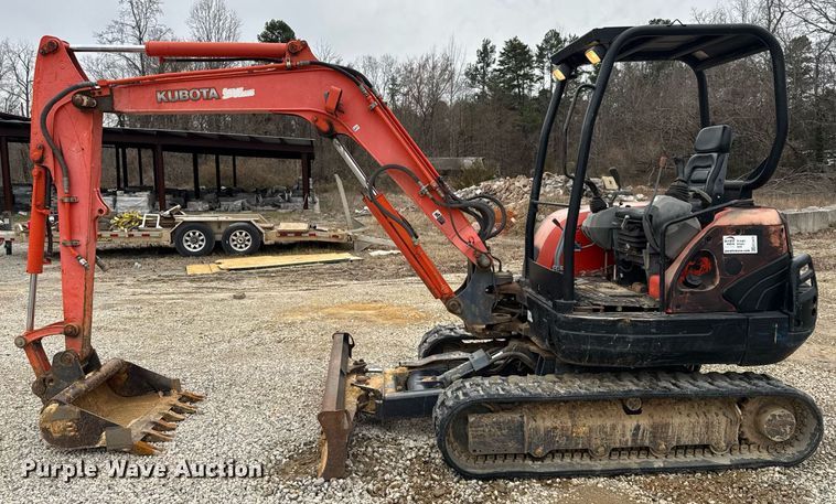 image for item EC3475 2007 Kubota KX121-3 mini excavator