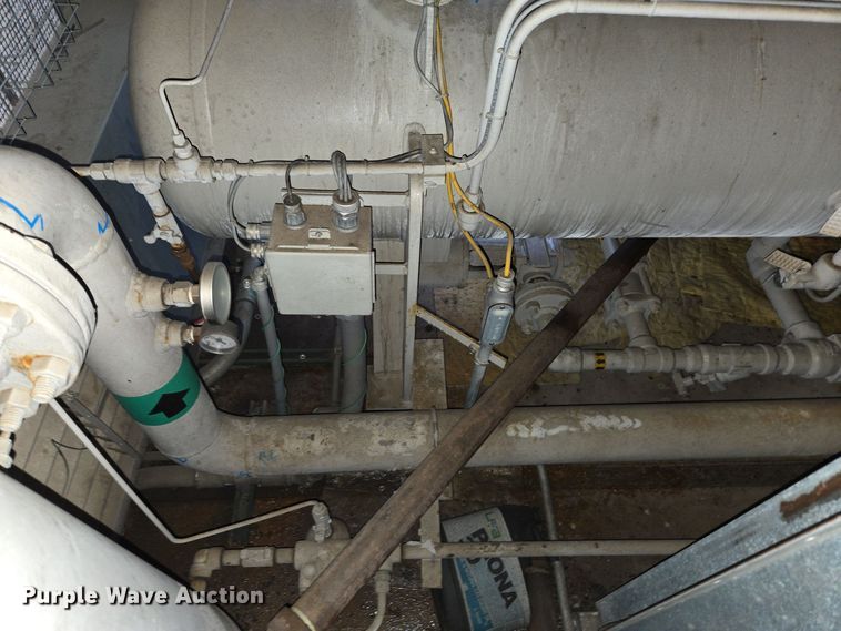 image for item EC3990 2006 Profile Compression Whisper 95 air compressor