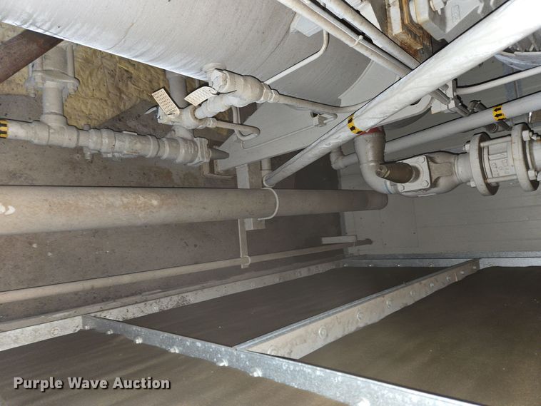 image for item EC3990 2006 Profile Compression Whisper 95 air compressor