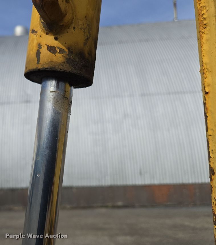 image for item EC3997 1990 Terramite T5B backhoe