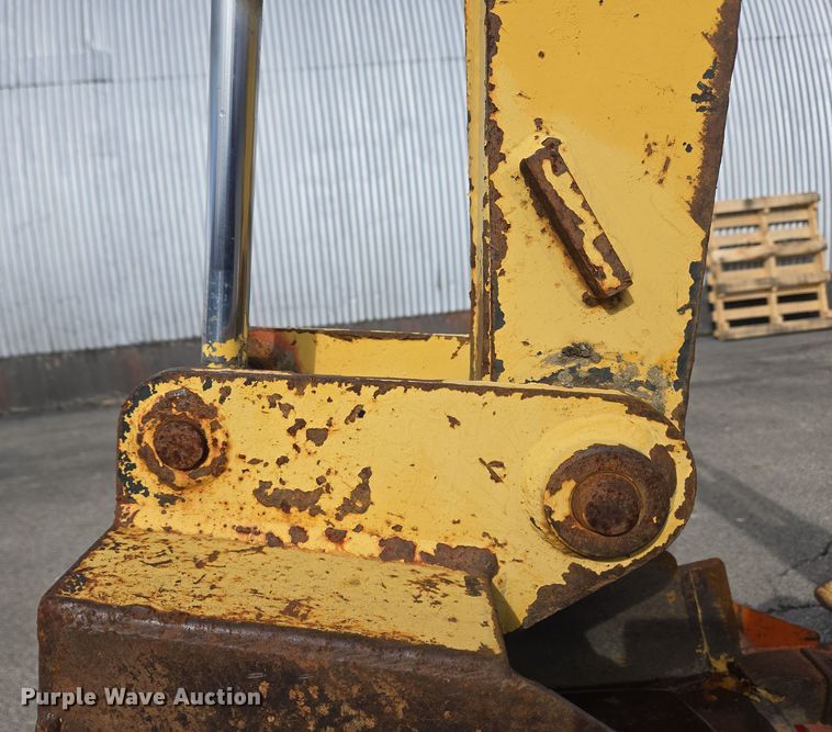 image for item EC3997 1990 Terramite T5B backhoe