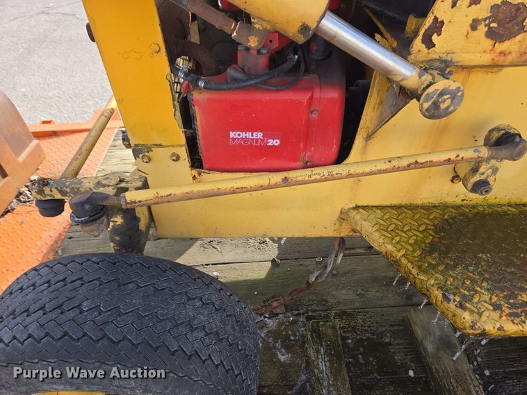 image for item EC3997 1990 Terramite T5B backhoe