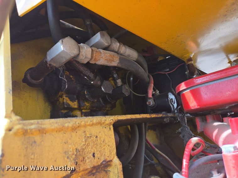 image for item EC3997 1990 Terramite T5B backhoe